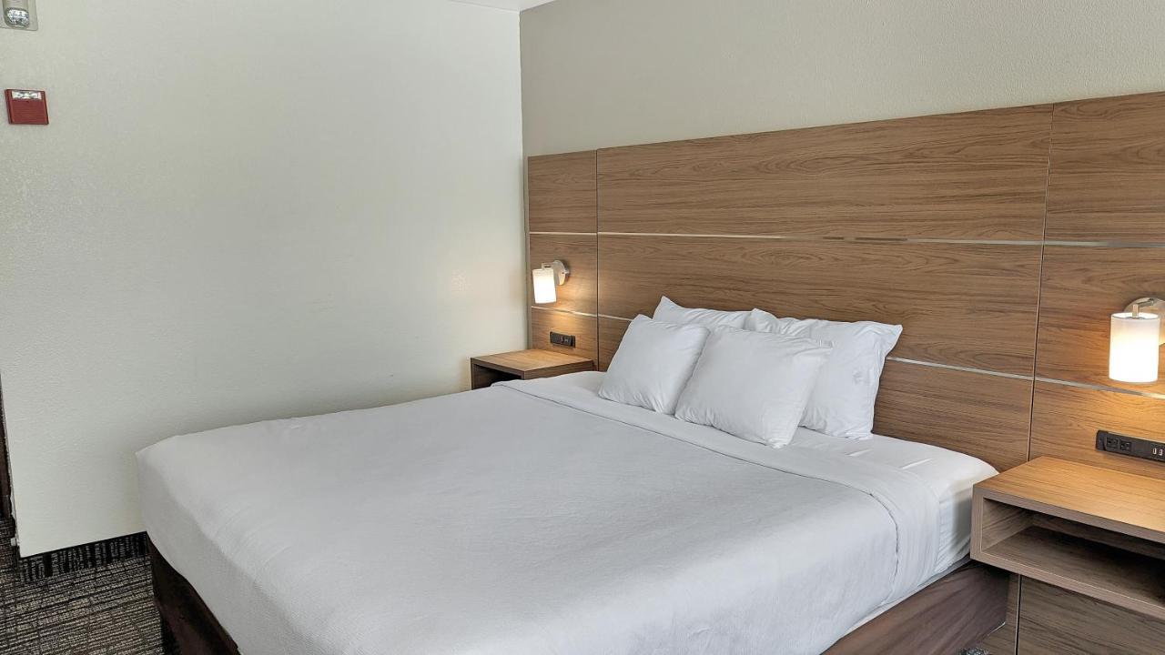 Estherville Hotel & Suites Exteriör bild